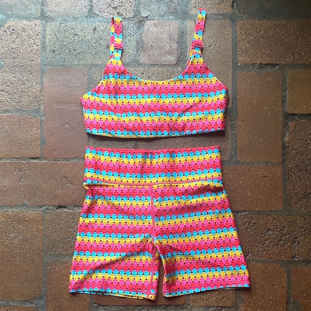 Terez Multicolor Patterned Women's Shorts and Matching Sports Bra